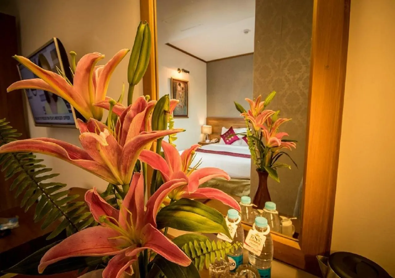 Hotel Shwe Yee Yangon Myanmar