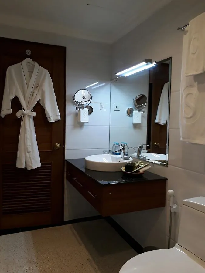Hotel Shwe Yee Янгон 3*,  Мьянма