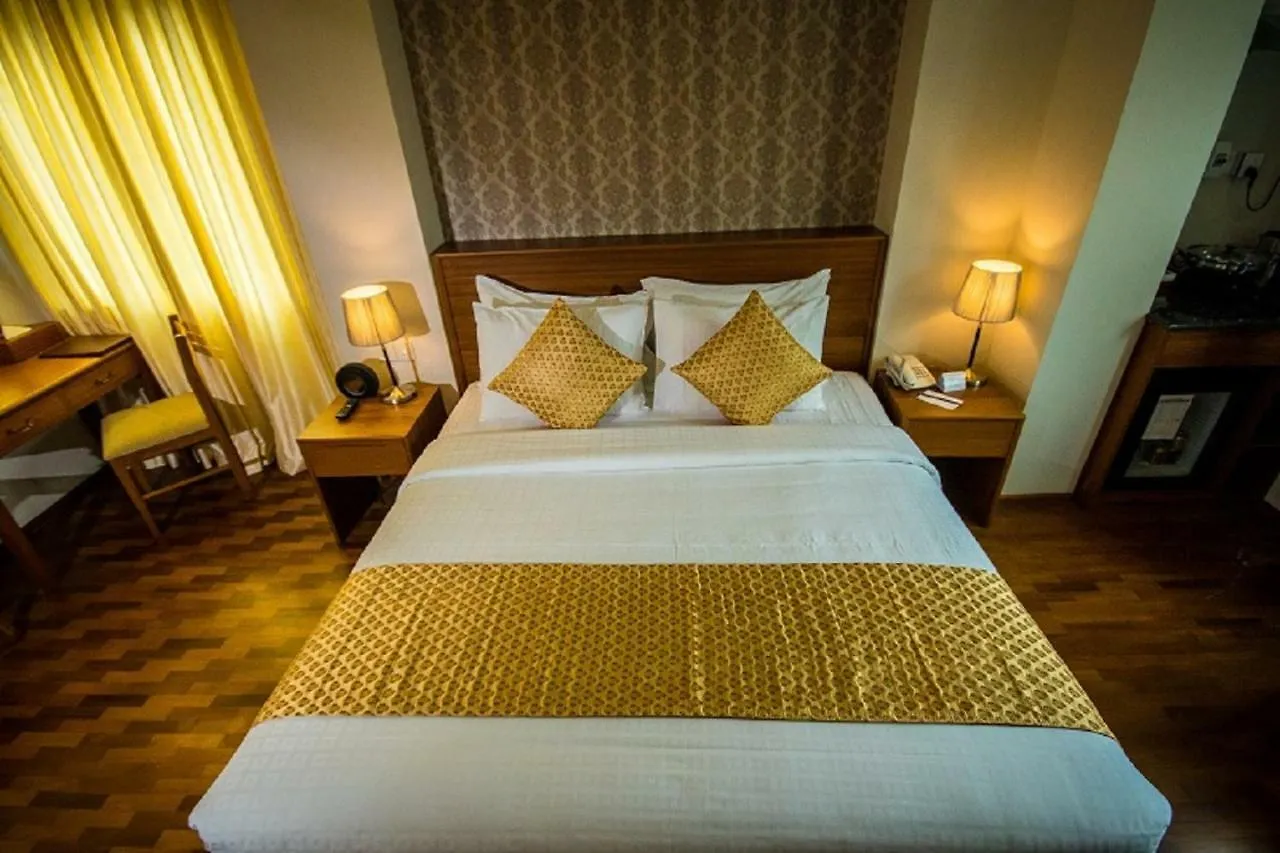 Hotel Shwe Yee Янгон